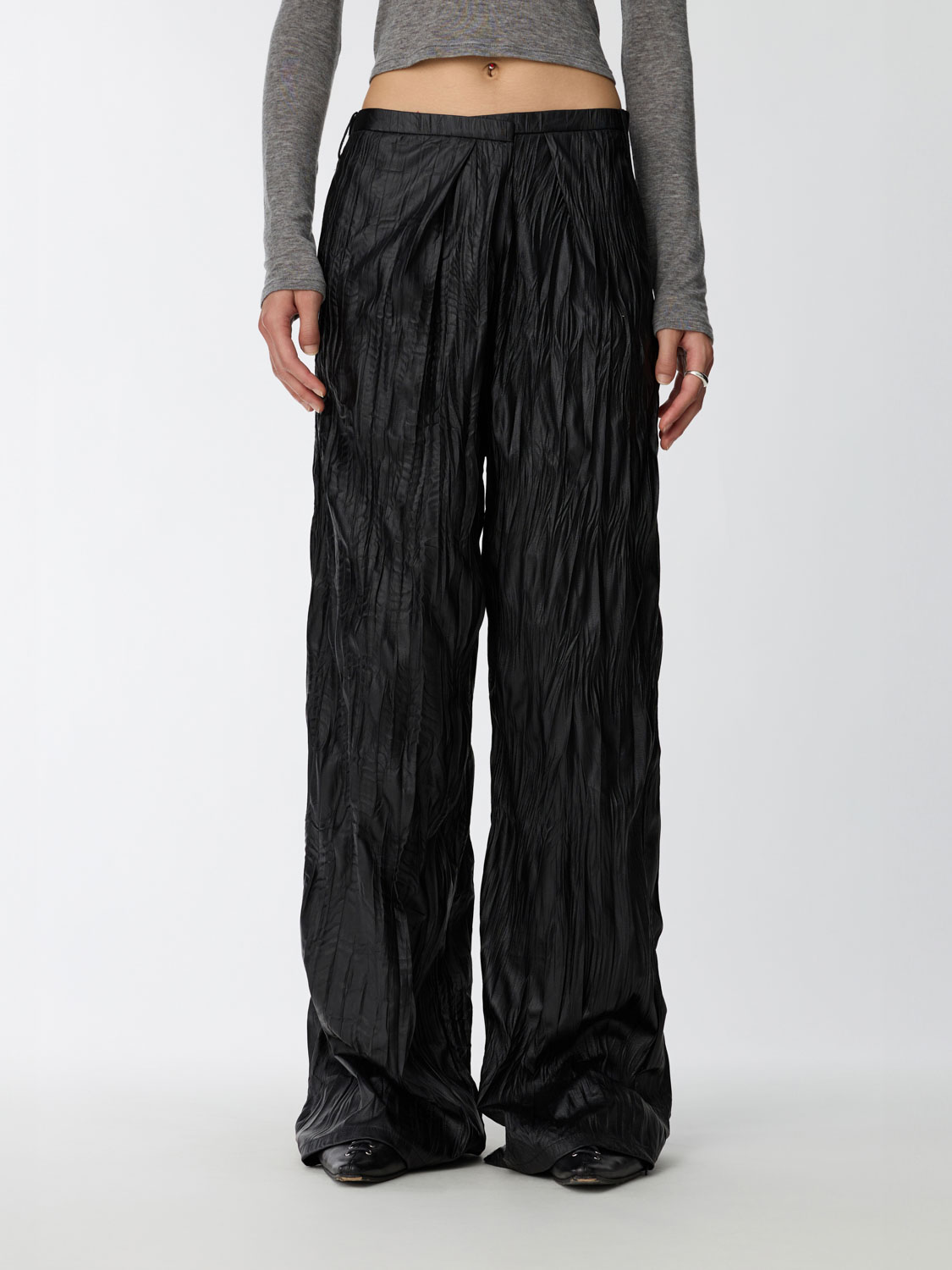 再入荷【STUDIO DOE】Washable Leather Textured Wide Pants Studio Doe - 可水洗皮革紋理寬褲(黑) (S) | Studio Doe